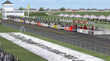 F1 Cars At A Horse Racing Venue? When Aintree Hosted The British Grand Prix